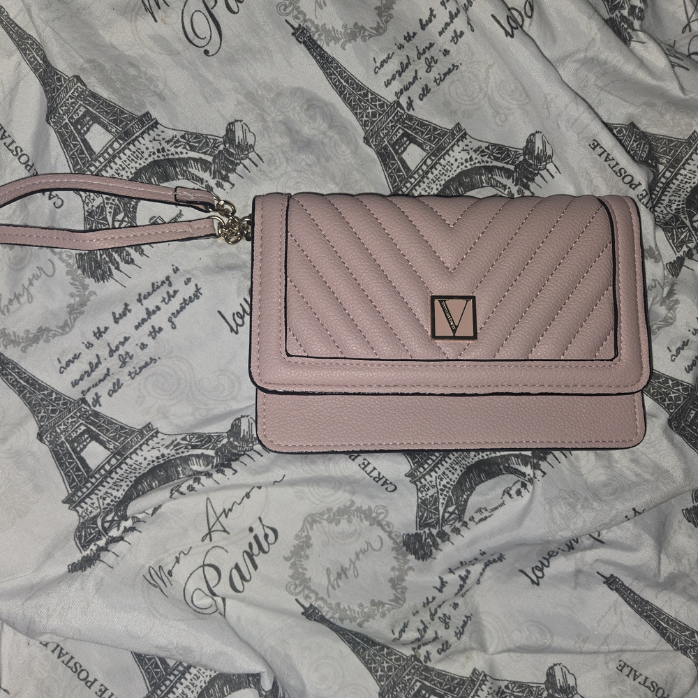 victorias secret Soft Pink Quilted wallet/clutch with Gold Hardware never used